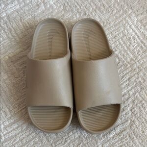 Nike Beige Calm Slide Sandals